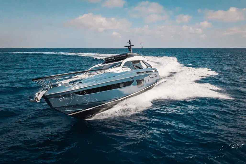 Yacht