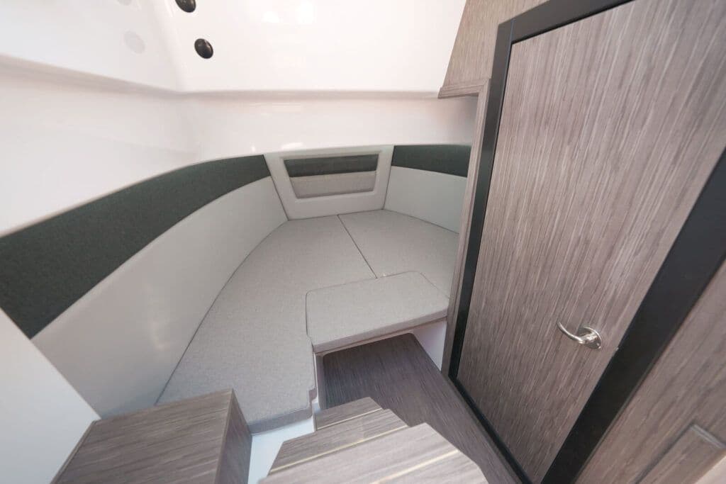 2026 Ranieri International Next 255 LX for Sale in Miami, Florida Center Console 3