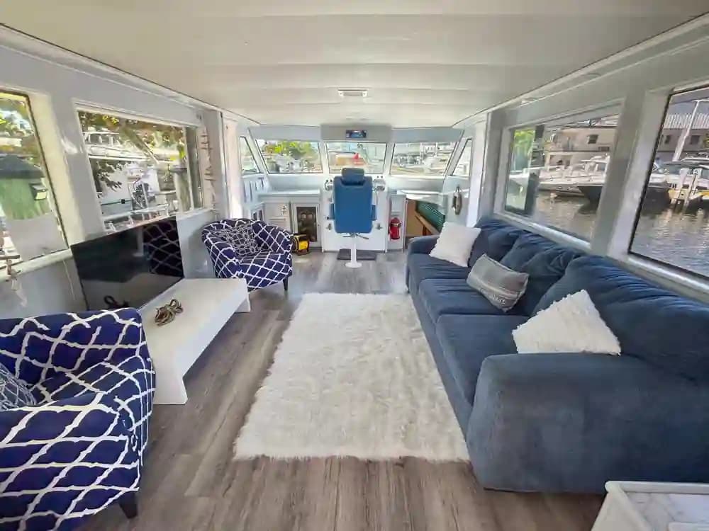 1975 Hatteras 58 Yacht Fisherman Sold in Miami, Florida Motor Yacht 2