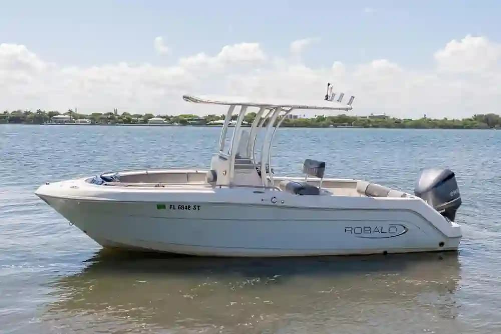 2020 Robalo R222 for Sale in Miami, Florida Center Console 5