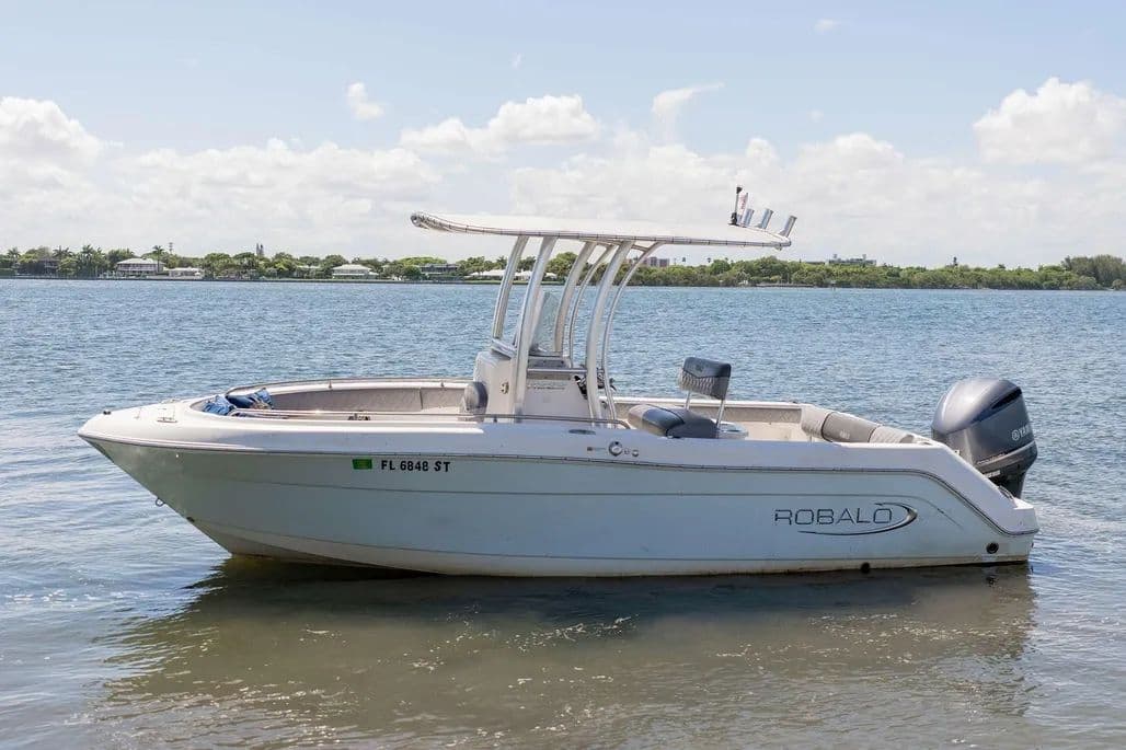 2020 Robalo R222 for Sale in Miami, Florida Center Console 5