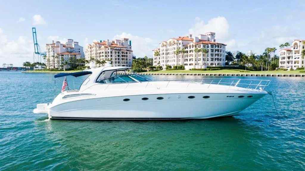 Yacht