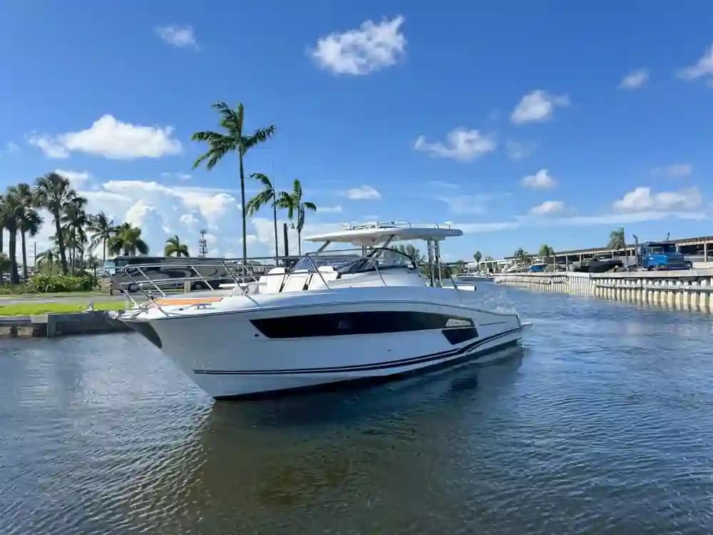 2022 Jeanneau Leader 12.5 WA for Sale in Fort Lauderdale, Florida Express Cruiser 3