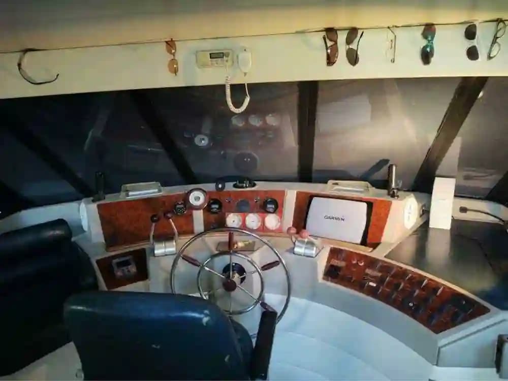 2000 Bayliner 4788 Motoryacht for Sale in Covington, Louisiana Motor Yacht 3