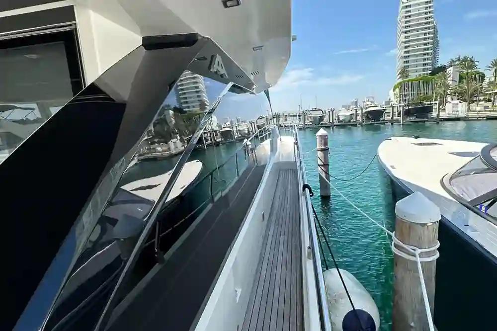 Astondoa 66 Flybridge For Sale
