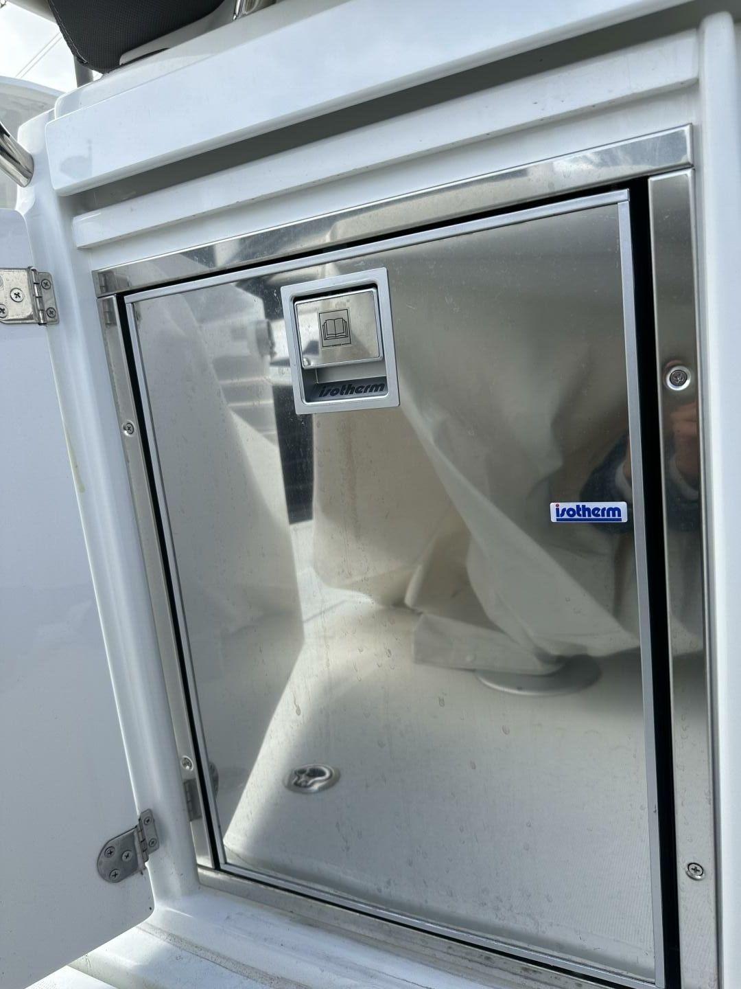 Jeanneau Leader 9.0 CC For Sale