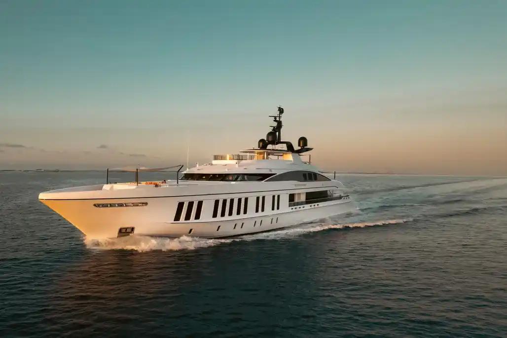 Alia Yachts 60M zum Verkauf