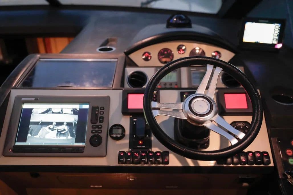2012 Princess Yachts V52 for Sale in Gammarth, TN Cruiser 5