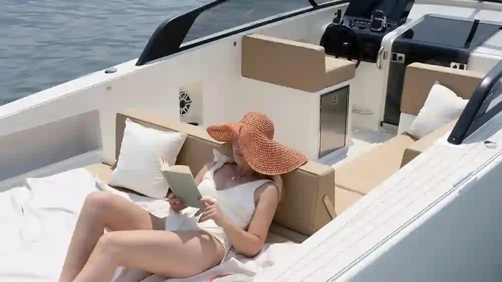 2025 VanDutch Yachts 32 for Sale in Ibiza, ES Runabout 4