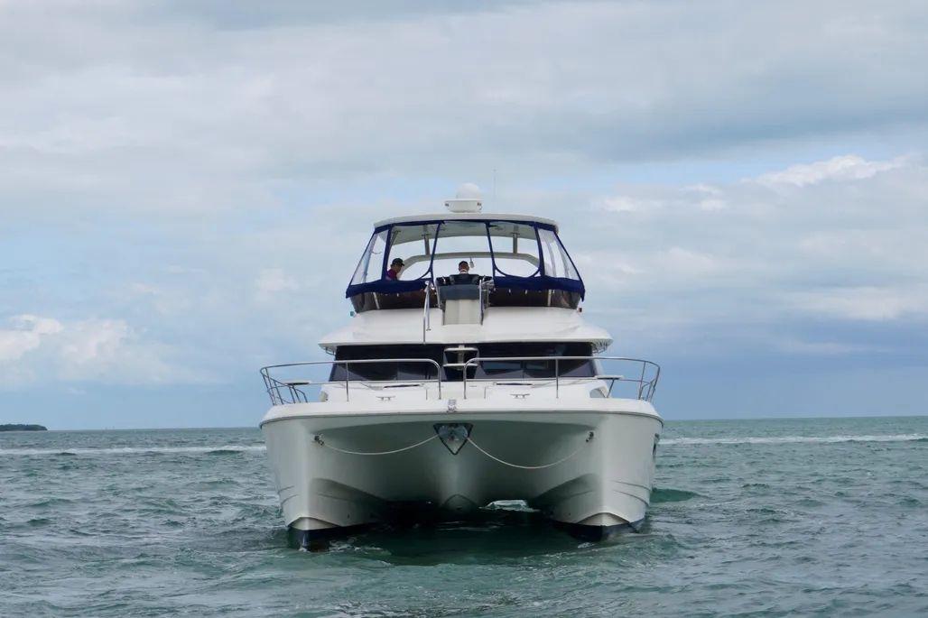 Aquila 44 Yacht For Sale