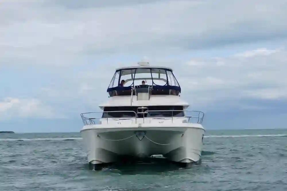 Aquila 44 Yacht For Sale