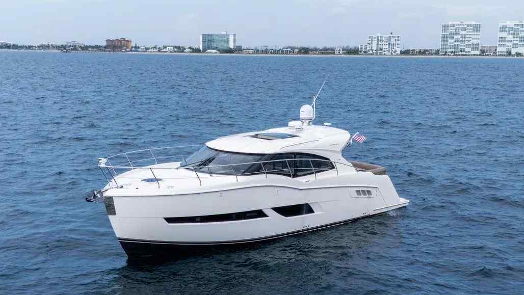 Yacht