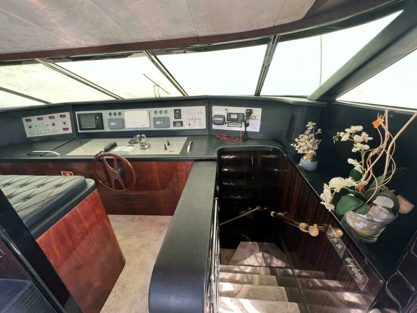 2011 Tecnomar Velvet 90 a la venta en Athens, GR Motor Yacht 1