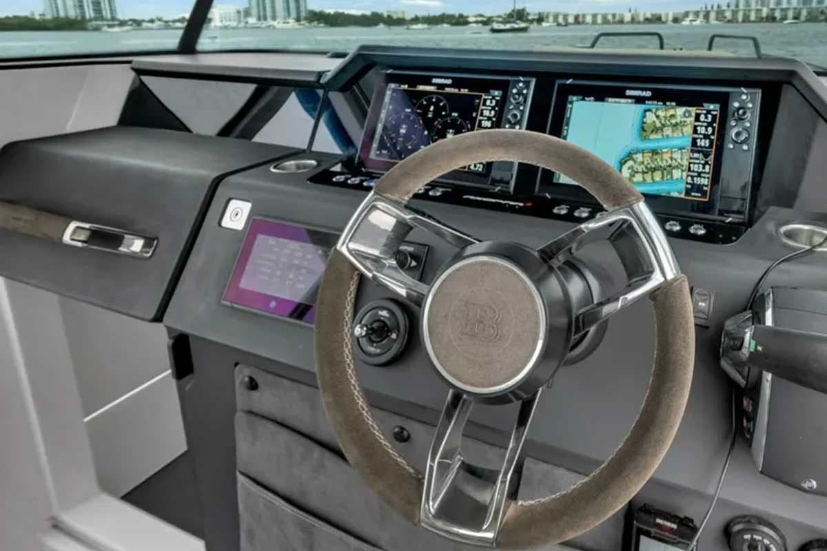 2023 Axopar 37 XC Cross Cabin te koop in Miami, Florida Center Console 3