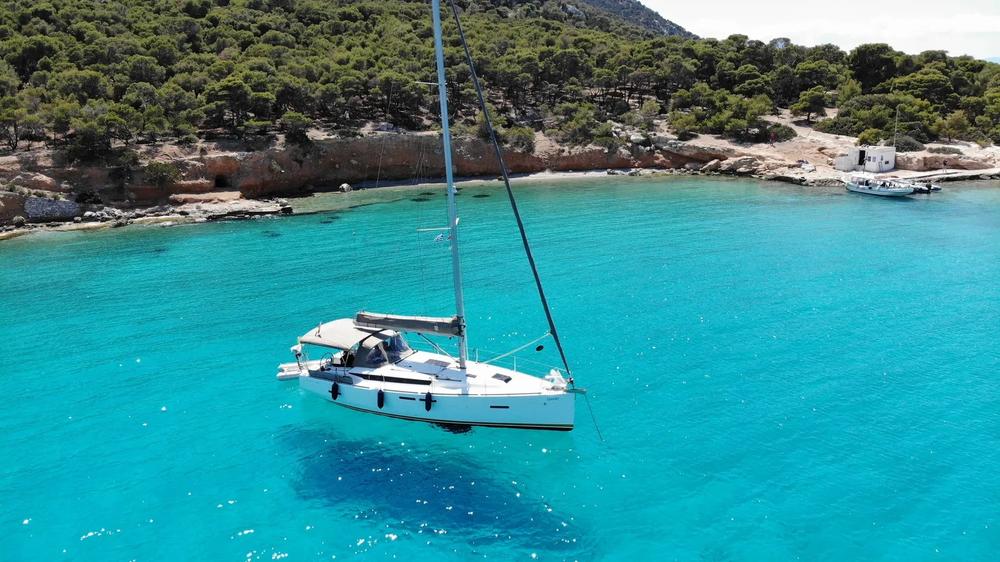2011 Jeanneau Sun Odyssey 409