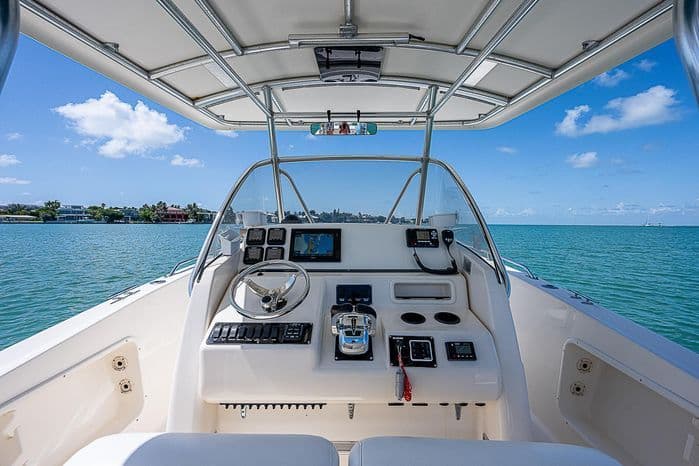 2001 Pursuit 3070 Center Console Sold in Key Biscayne, Florida Center Console 3