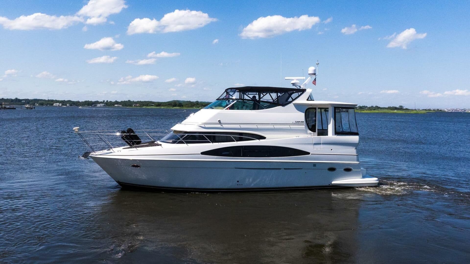 2004 Carver 466 Motor Yacht for Sale in Monmouth Beach, New Jersey Cruiser
