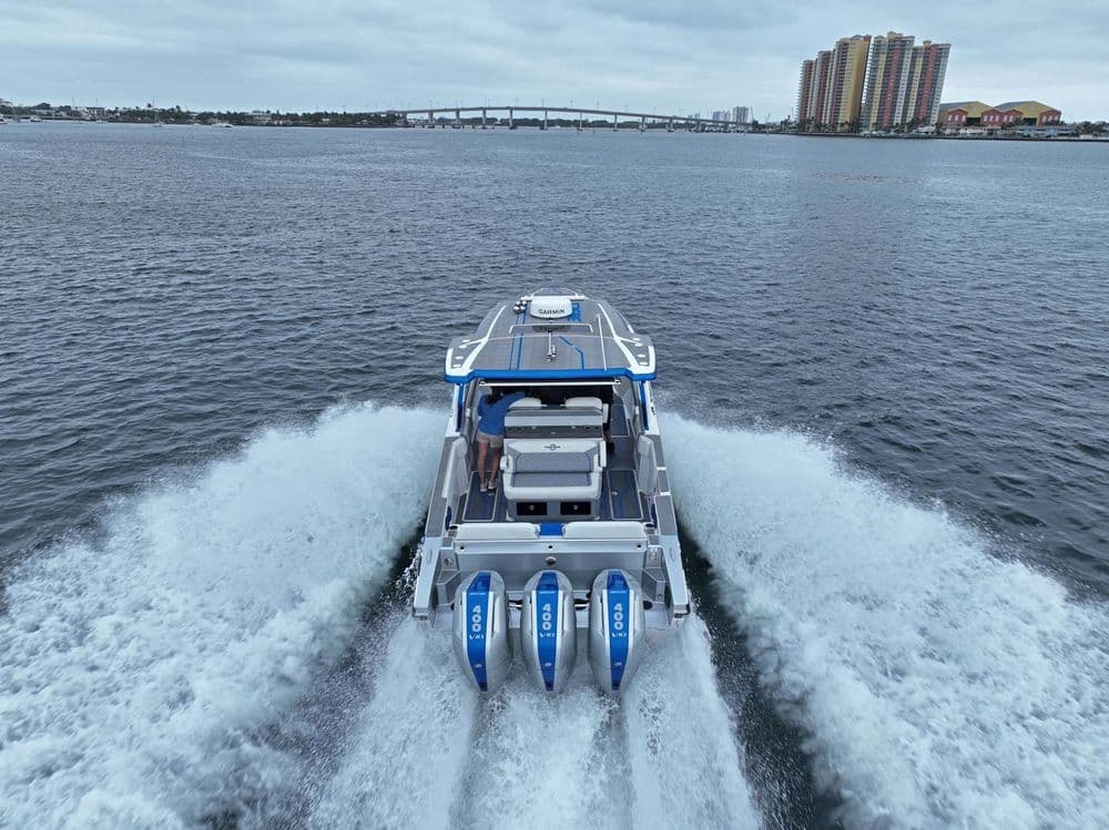 Fountain Powerboats 38SCX for Sale