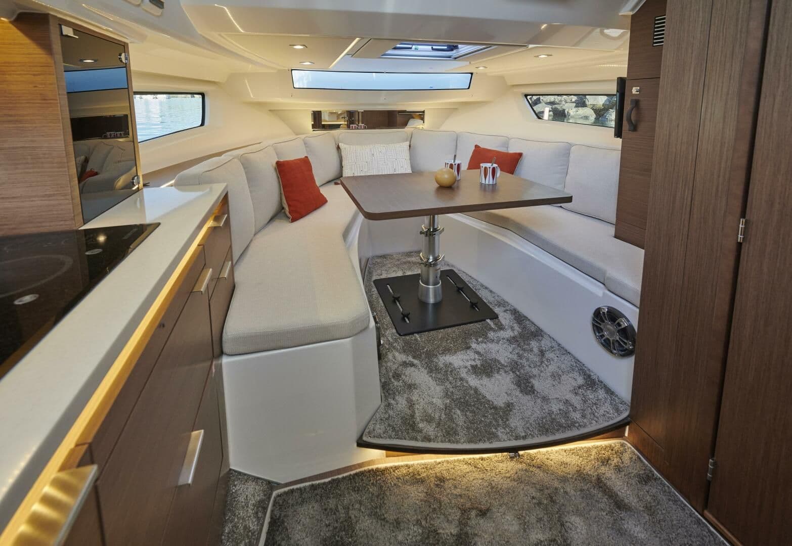 2026 Jeanneau Leader 10.5 WA for Sale in Fort Lauderdale, Florida Walk-around Boats 4