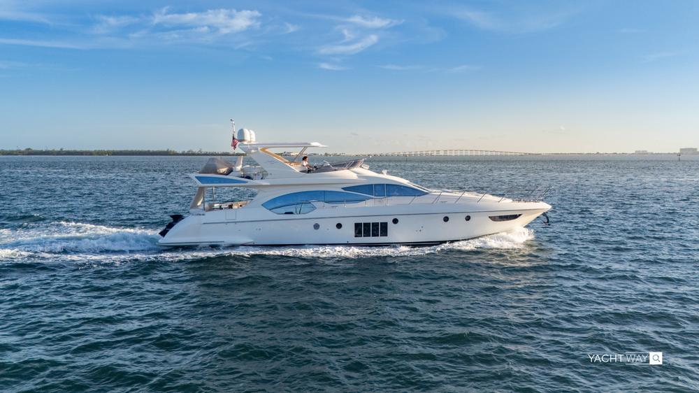 2012 Azimut 70