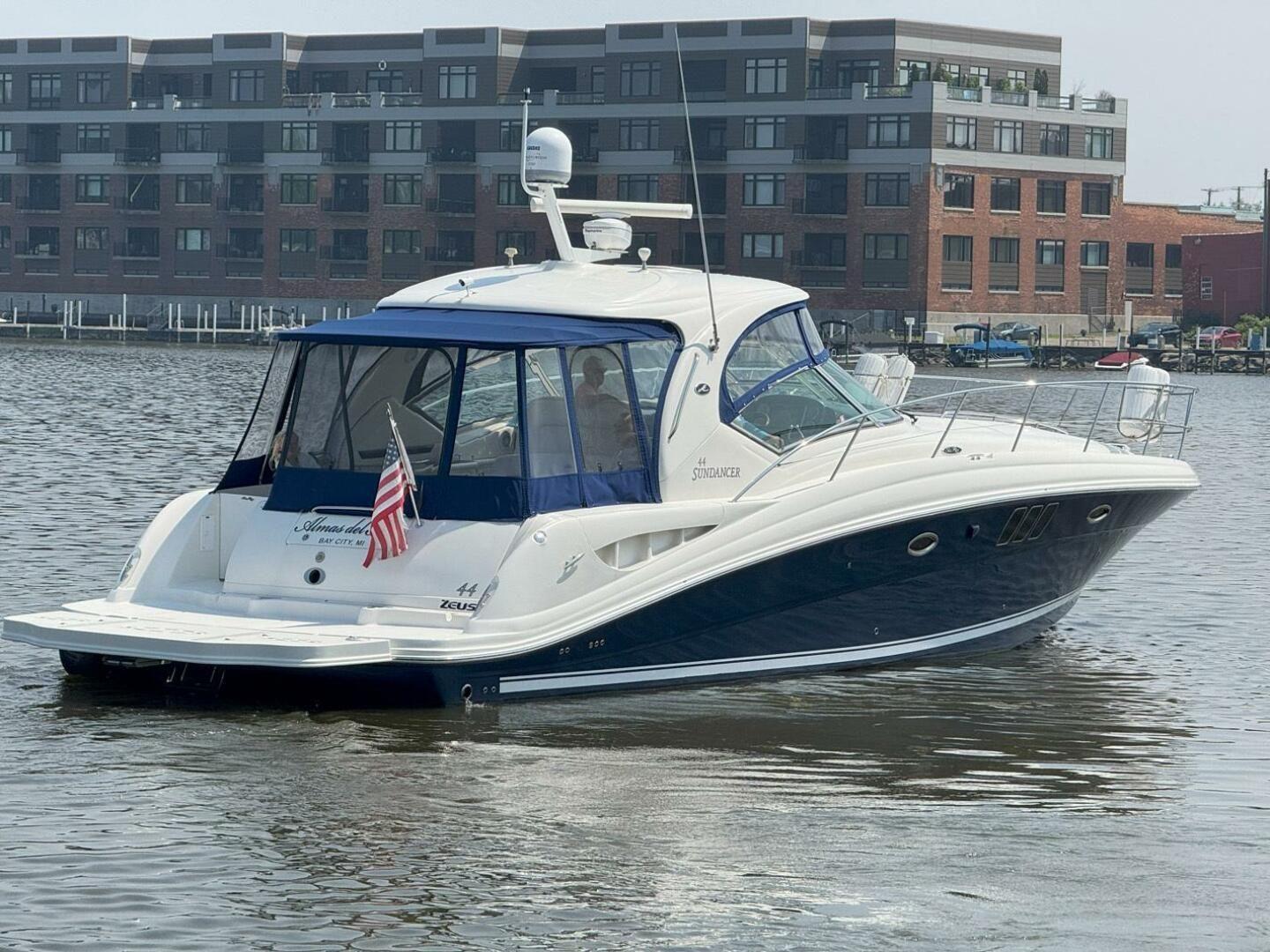 Sea Ray Sundancer 44 For Sale