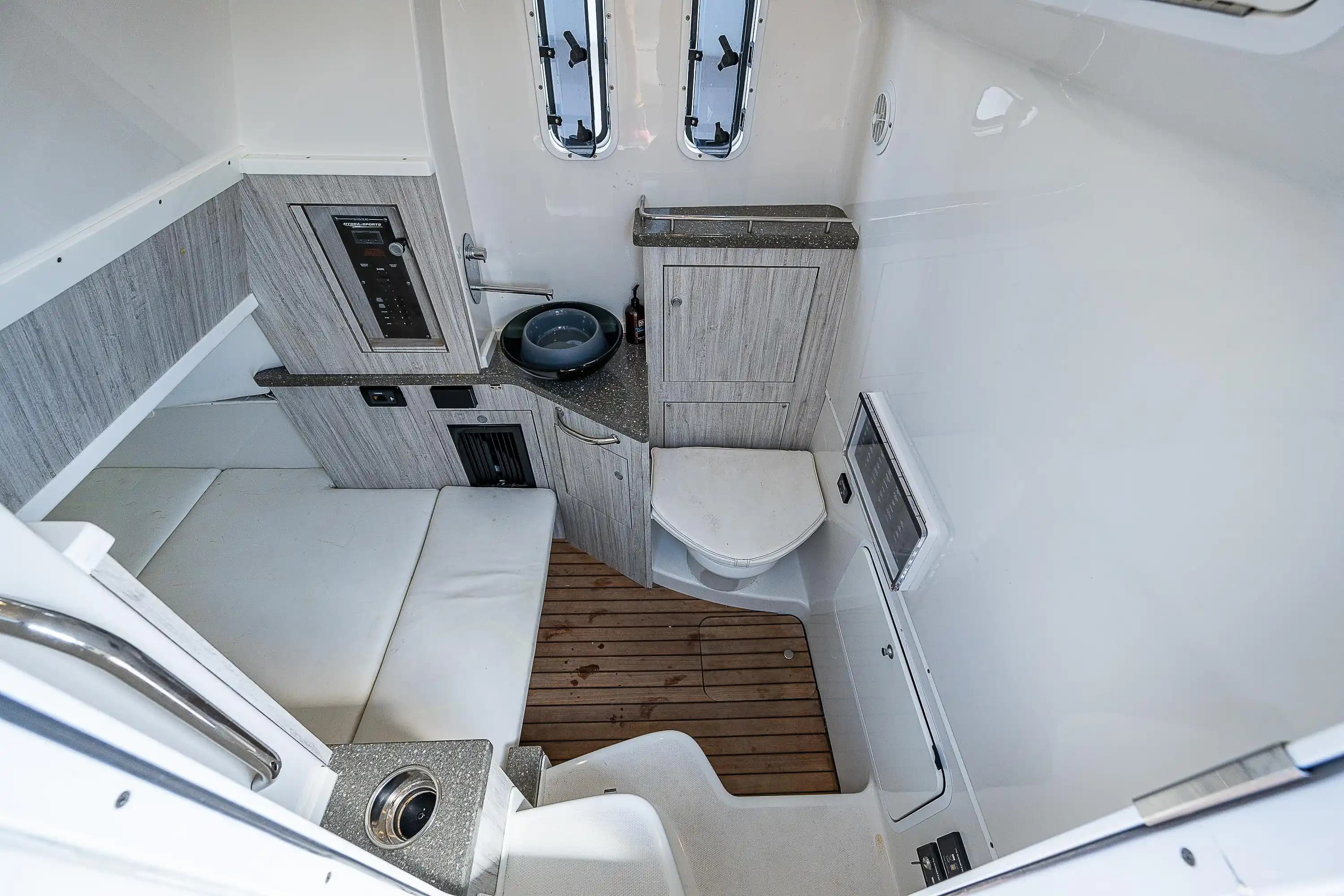 2018 Hydra-Sports 4200 Siesta for Sale in Miami, Florida Center Console 2