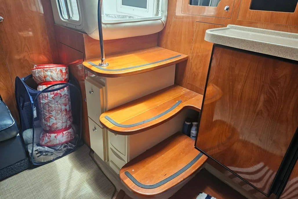 2005 Four Winns 378 Vista for Sale in Lighthouse Point, Florida Express Cruiser 2