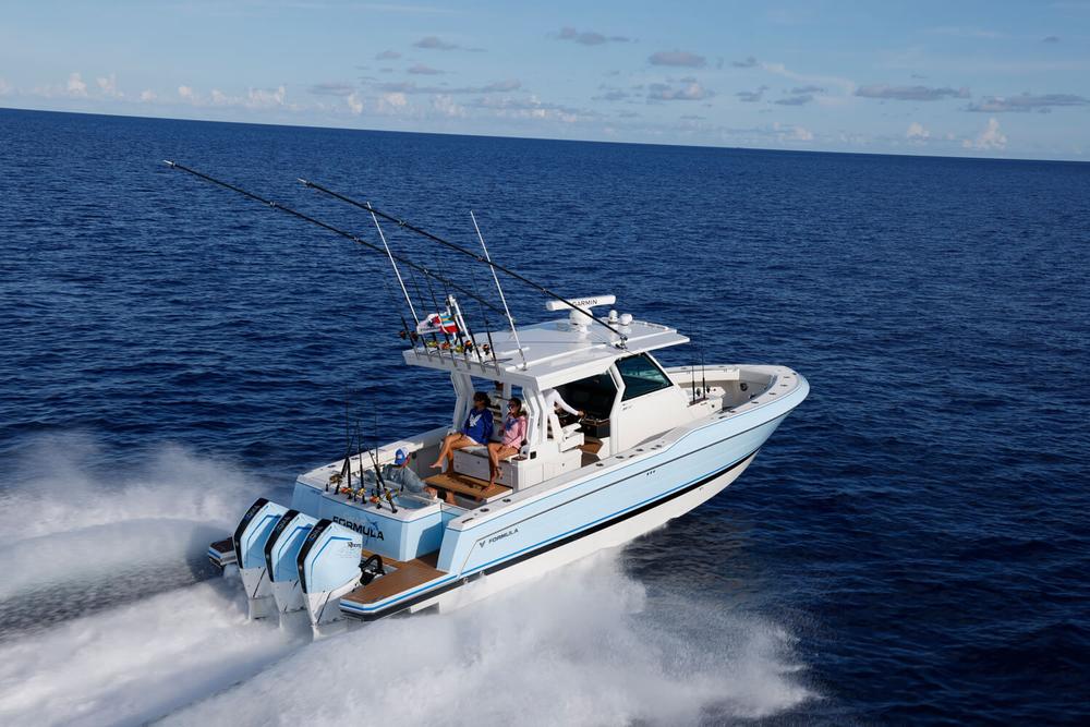 2026 Formula Boats 387 Center Console Fish
