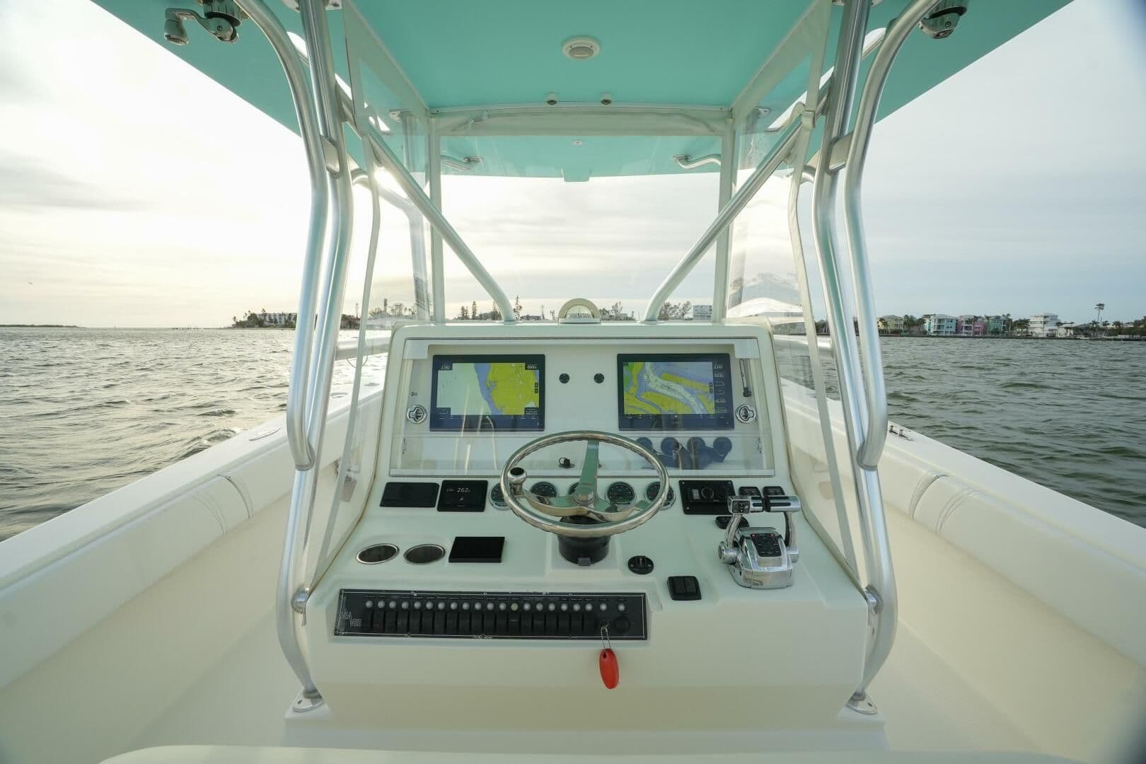 2013 SeaVee 390 zum Verkauf in St. Petersburg, Florida Center Console 3