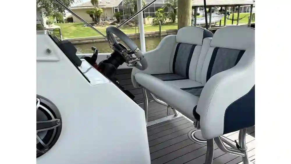 Action Marine 25' For Sale