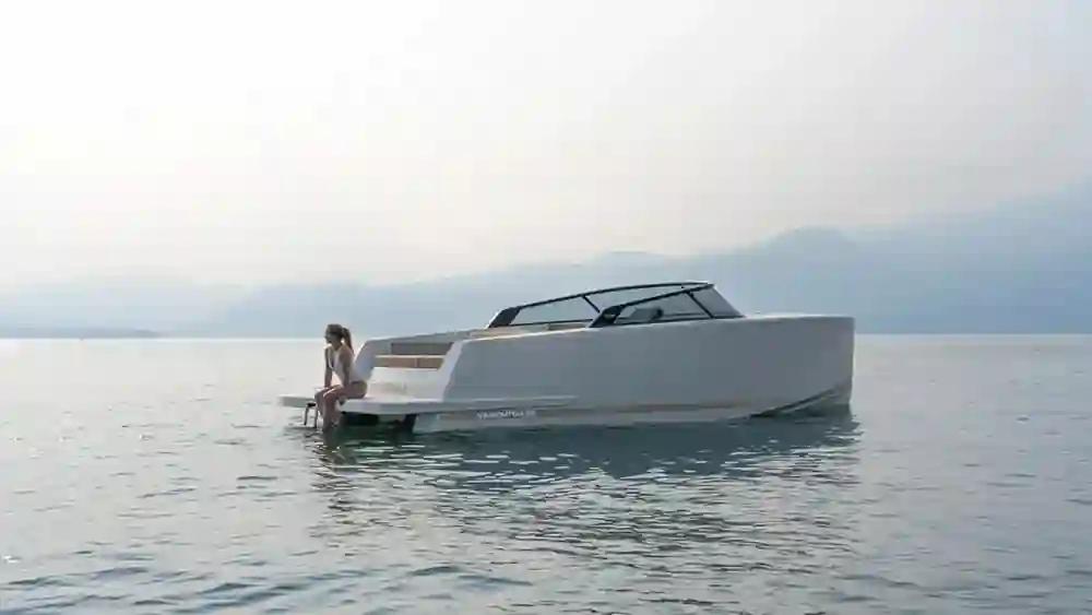 VanDutch Yachts 32 For Sale