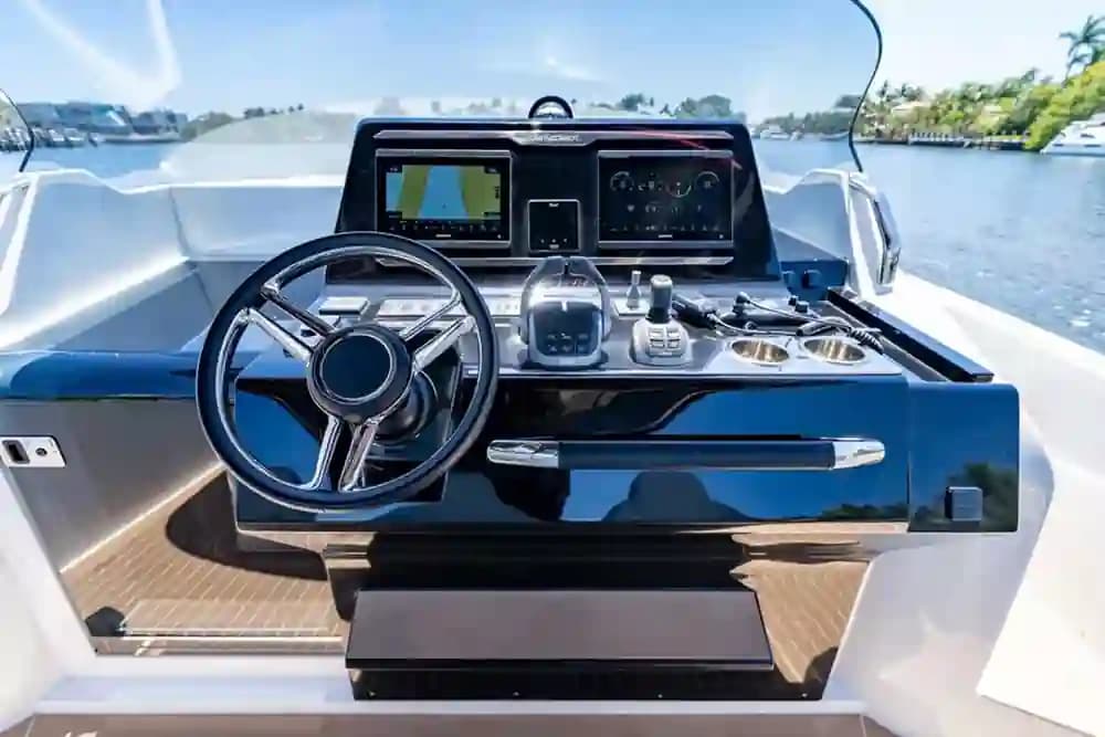 2024 Solaris Power 40 Open in vendita a Fort Lauderdale, Florida Walk-around Boats 2