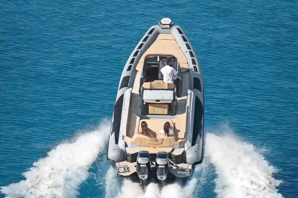 Ranieri International Cayman 38 Executive For Sale