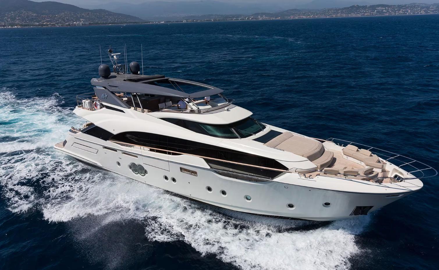 Monte Carlo Yachts MCY 96 te koop