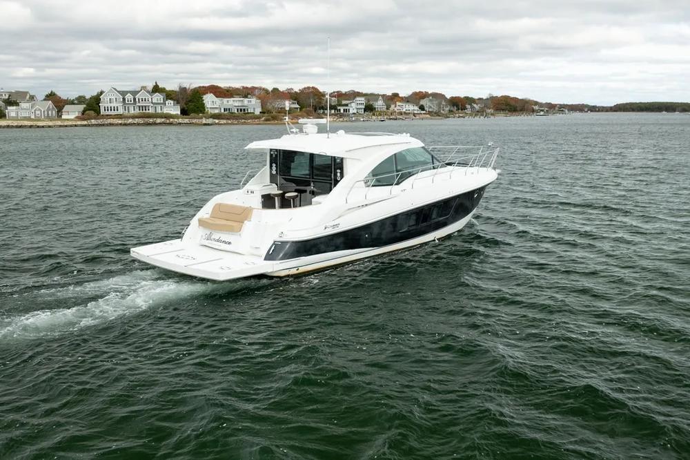 2014 Cruisers Yachts 45 Cantius