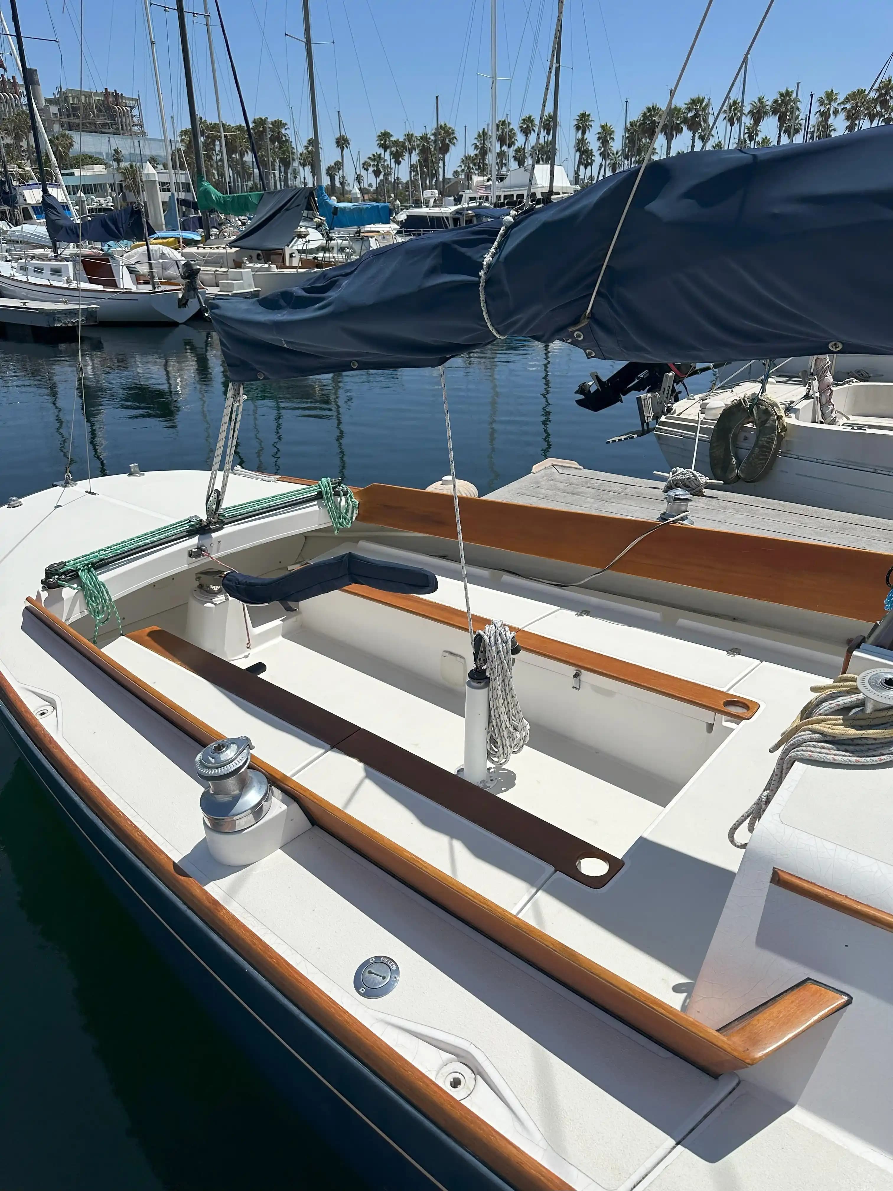 2002 Alerion Yachts 28 Express for Sale in Redondo Beach, California Monohull 4