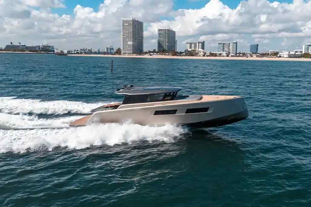 Yacht
