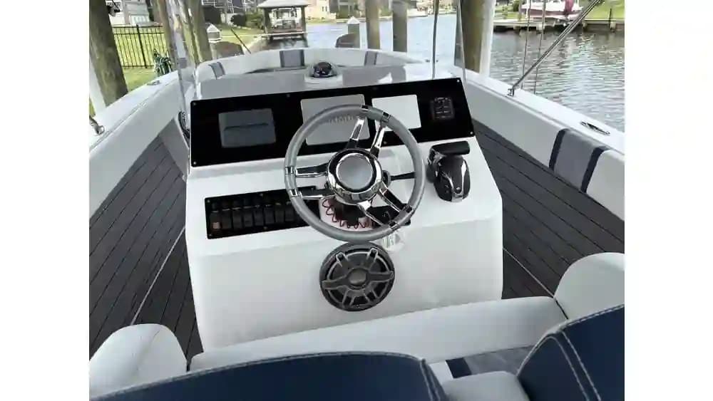 Action Marine 25' a la venta