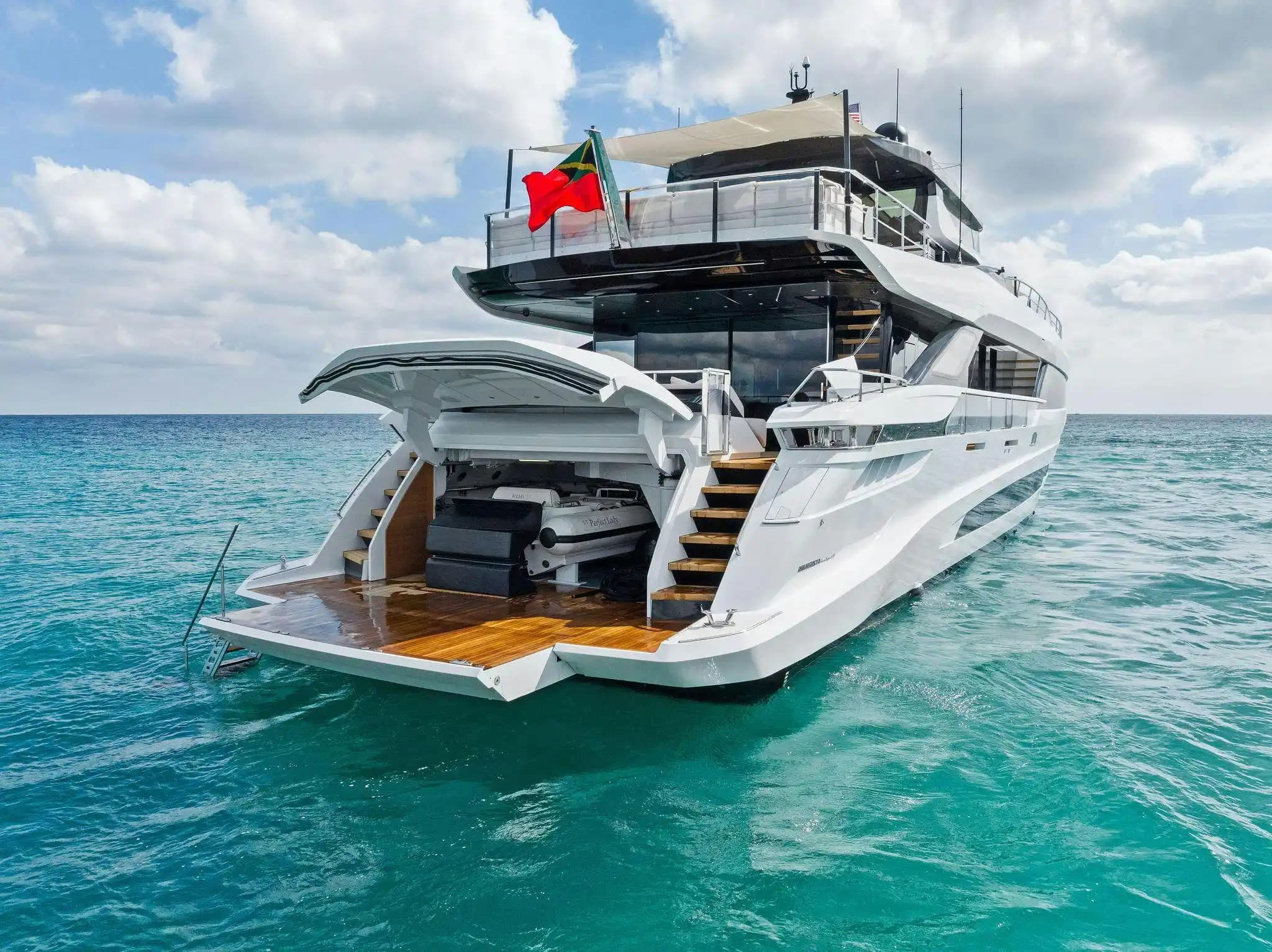 Mangusta Gransport 33 for Sale