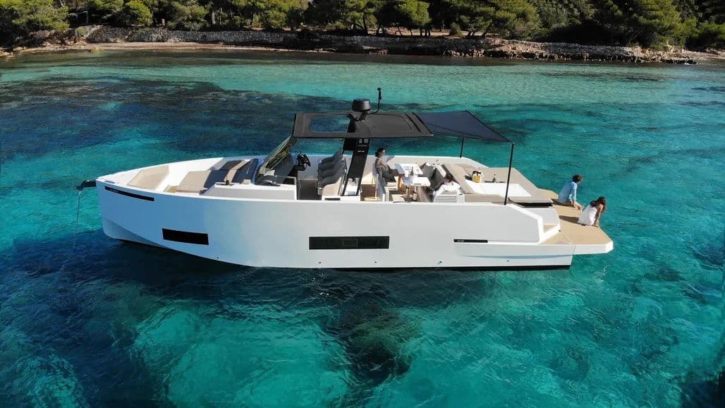 De Antonio Yachts D42 Open for Sale