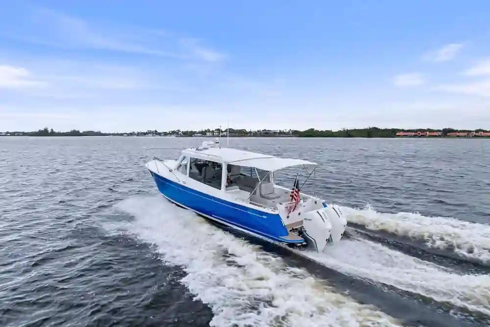 MJM Yachts 35 For Sale