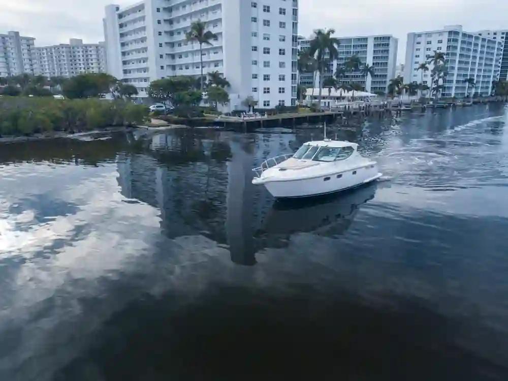 Tiara Yachts 3900 Sovran For Sale