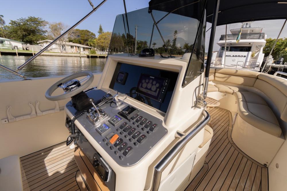 boat-grace-blue-oceans-yachting-for-sale-6.jpg