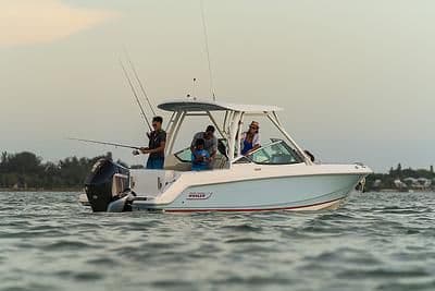 Boston Whaler 240 Vantage for Sale