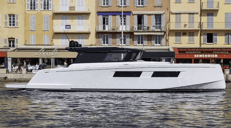 Yacht