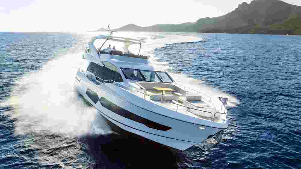 2025 Sunseeker 76 Yacht