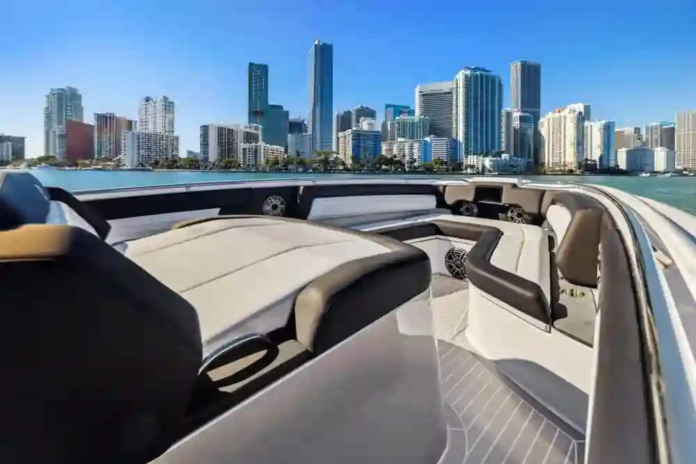 2022 Cigarette Racing 42' Auroris for Sale in Miami, Florida Center Console 2