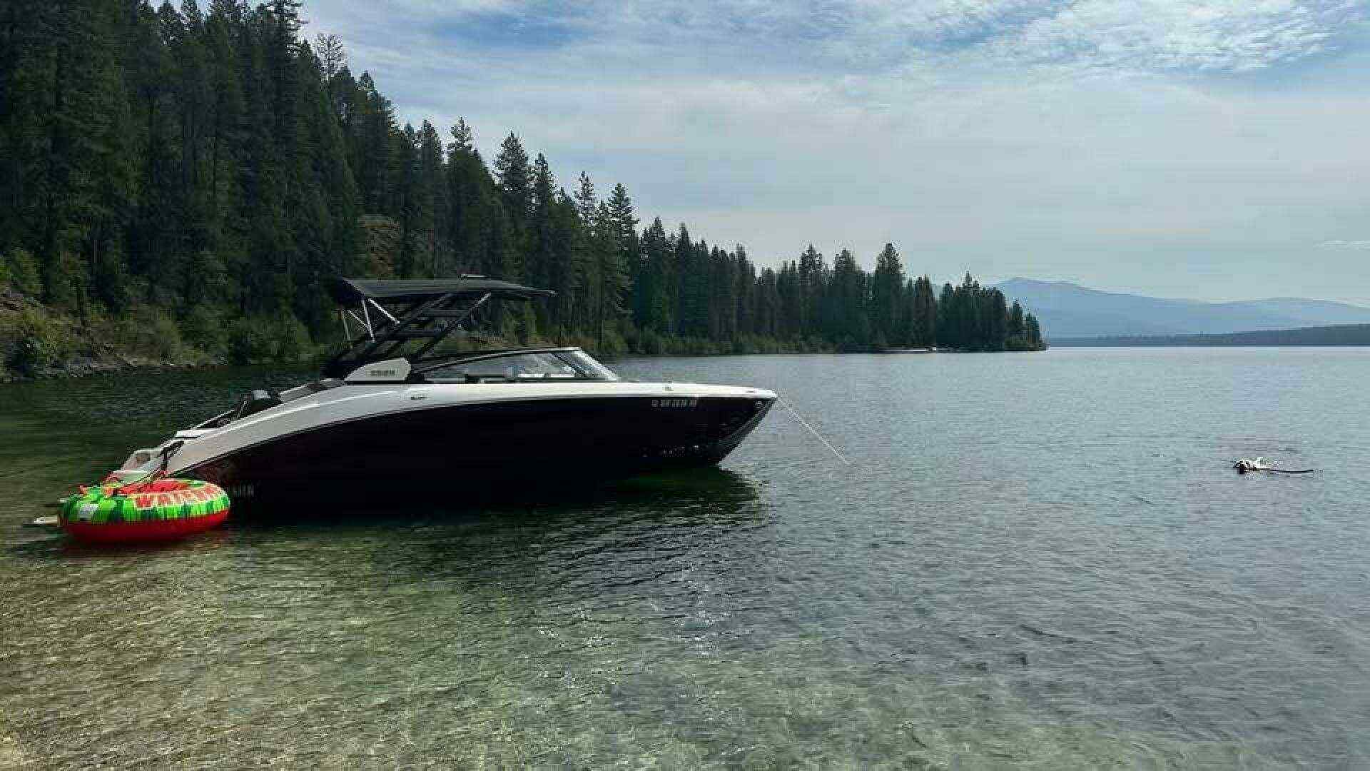 Yacht