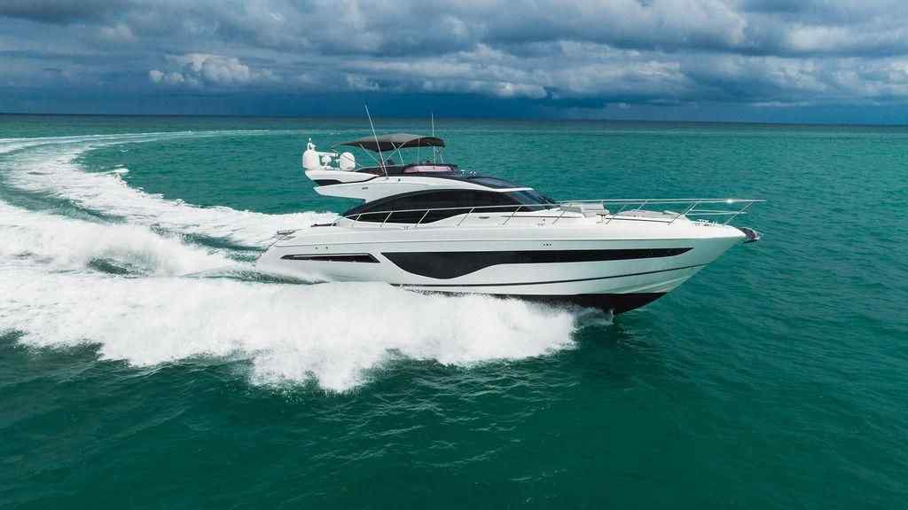 Yacht