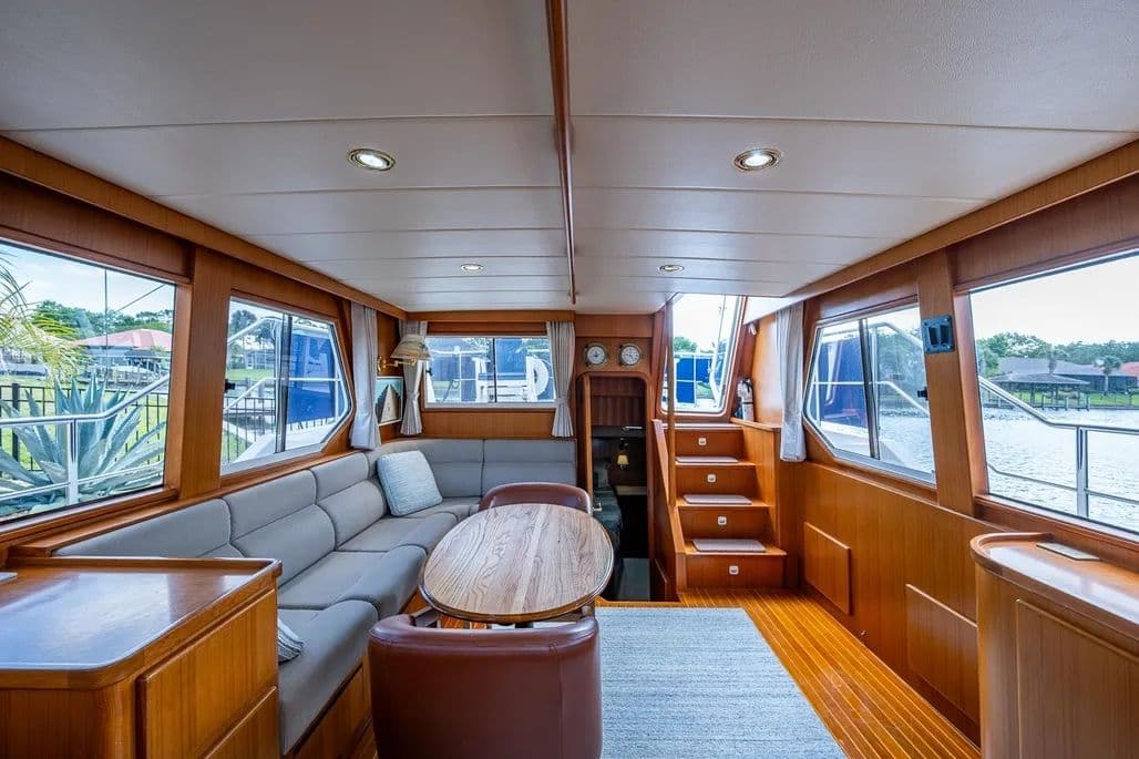 Symbol Yachts 42' Sundeck for Sale